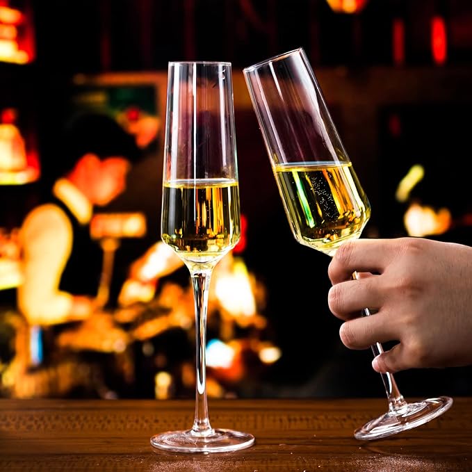 BACLIFE Champagne Flutes - Hand Blown Elegant Champagne Glasses Set of 6 - Unique Gift for Valentine's Day, Birthday, Wedding - Ideal for Wine Tasting, Daily Use - 7.5 oz, Clear