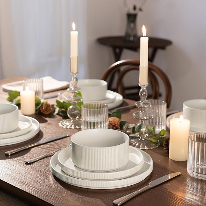 Famiware Star Dinnerware Sets, Plates and Bowls Set for 4, 12 Pieces Ribbed Dishes - Chip and Scratch Resistant, Microwave and Dishwasher Safe Tableware, Matte White