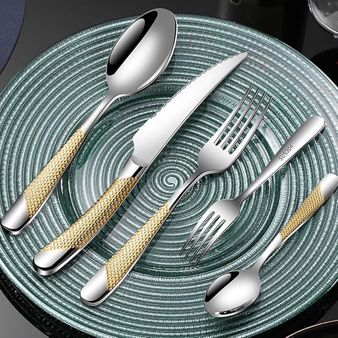 40-piece Luxury Gold-plated TWEE Silverware Set for 8 Palace Style Stainless Steel Flatware Cutlery Serving Utensils Eating Tableware for Home Kitchen Hotel Restaurant Mirror Polished
