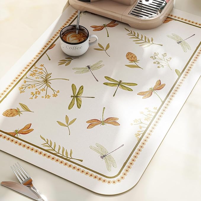 ISAENNE Dragonfly Print PVC Placemats Set of 6,Rectangular Green Placemat, Waterproof and Heat-Resistant Floral Pattern,Decoration for Kitchen,Dinning,Parties, Holiday,12"*17"