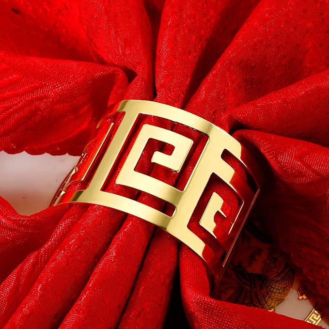 16 Pcs Gold Napkin Rings Hollow Out Napkin Rings Holder Set Metal Serviette Buckle Bulk for Dinner Table Decoration Christmas Holiday Wedding Party Birthday Banquet Gathering