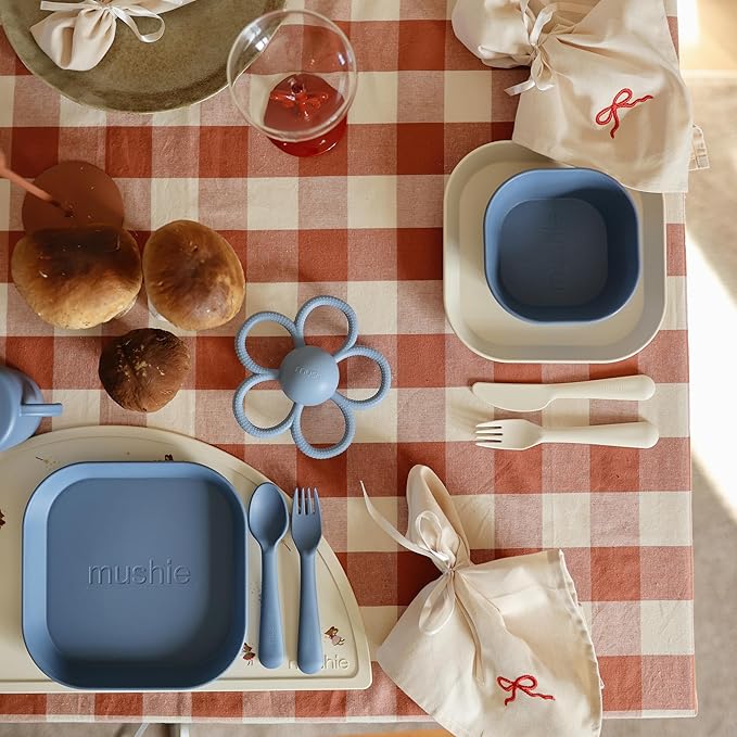mushie Square Dinnerware Plates for Kids | Made in Denmark, Set of 2 (Twilight Blue)